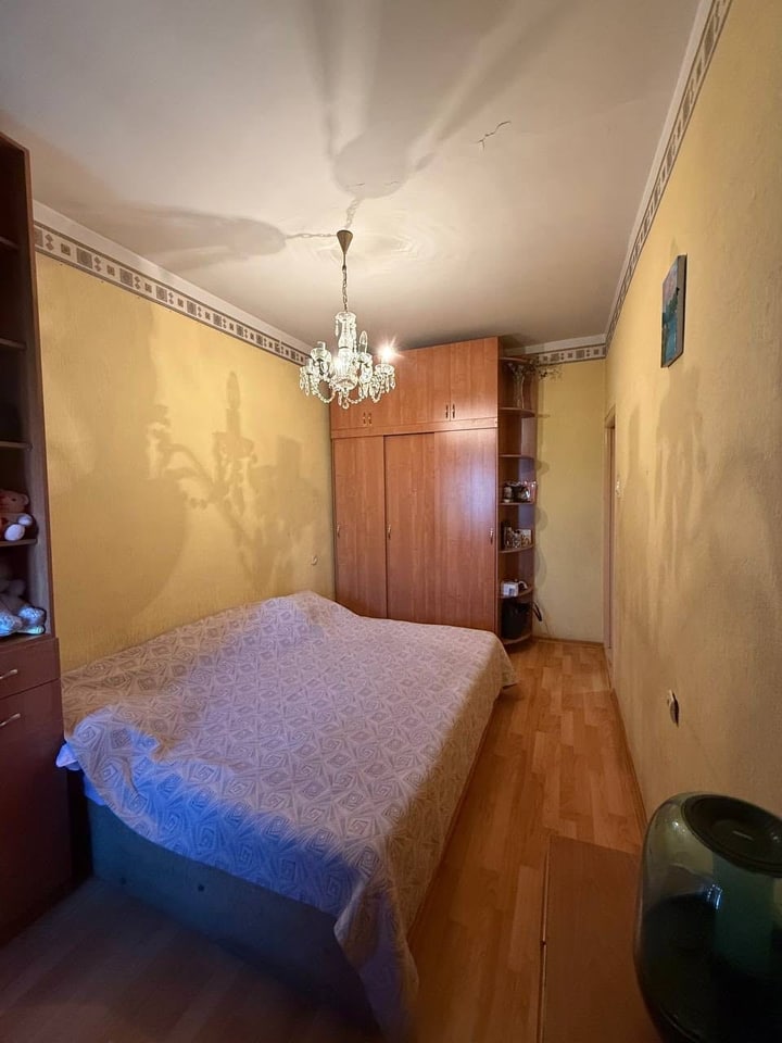 Sotiladi 3 xonali kvartira S.Azimova