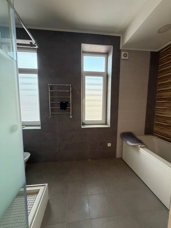 4-bedroom apartment for sale in Darkhan