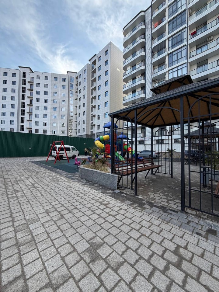 Продается квартира в ЖК Shahriobod