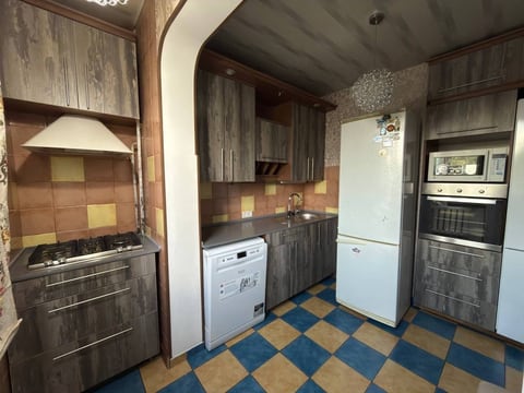 3-комнатная квартира улица Саида Барака, ориентир Эфенди, ГУВД