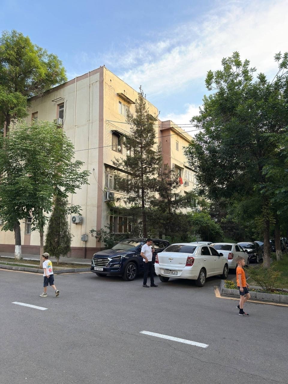 3-комнатная квартира улица Саида Барака, ориентир Эфенди, ГУВД