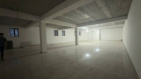 Сдаётся отдельно стоящее коммерческое здание в аренду Алмазар