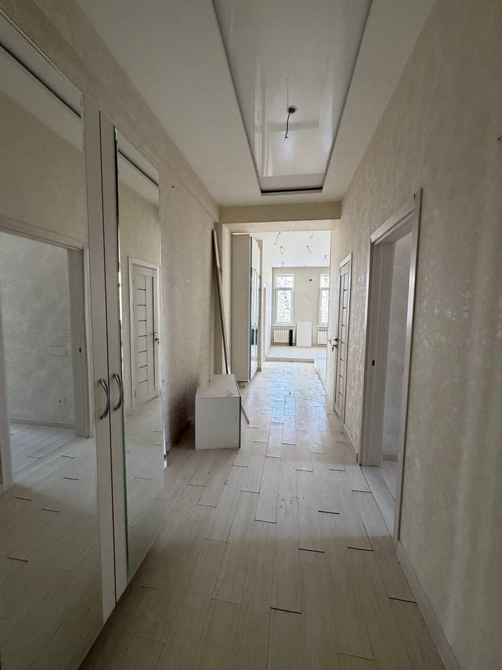 4-bedroom apartment for sale in Darkhan