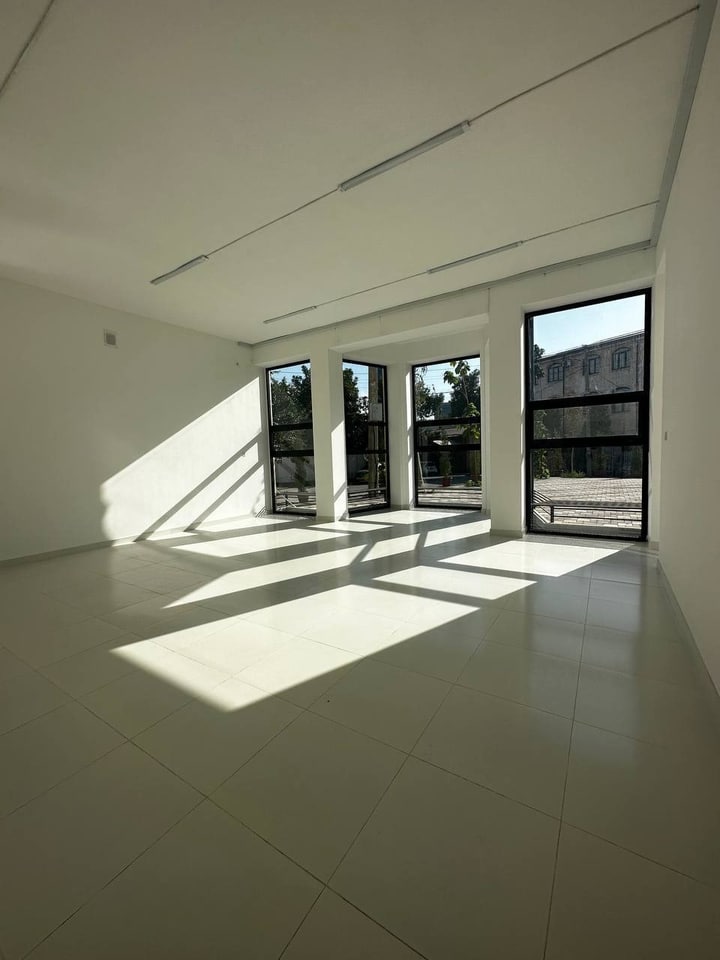 Commercial property — Standalone buildings