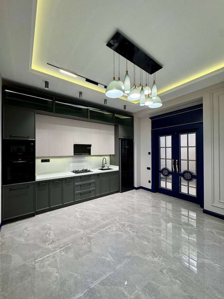 Mansion with pool in prestigious Tsiolkovsky district — for comfortable and status living