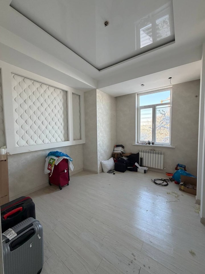 4-bedroom apartment for sale in Darkhan