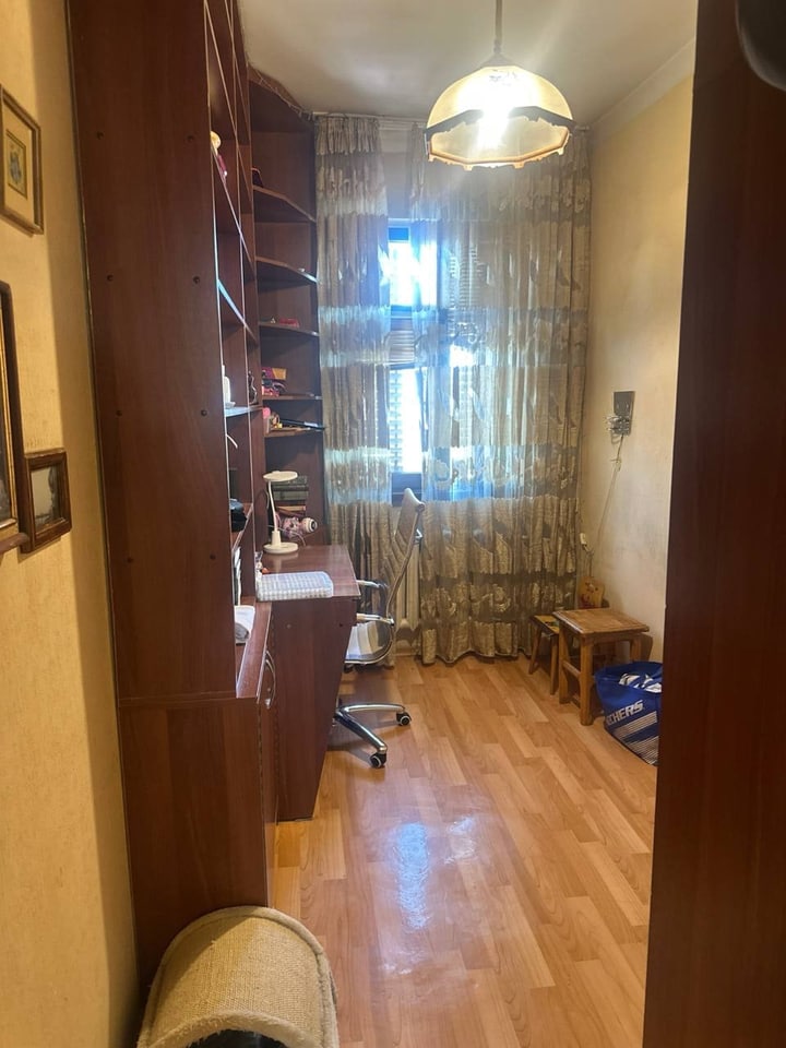 Sotiladi 3 xonali kvartira S.Azimova