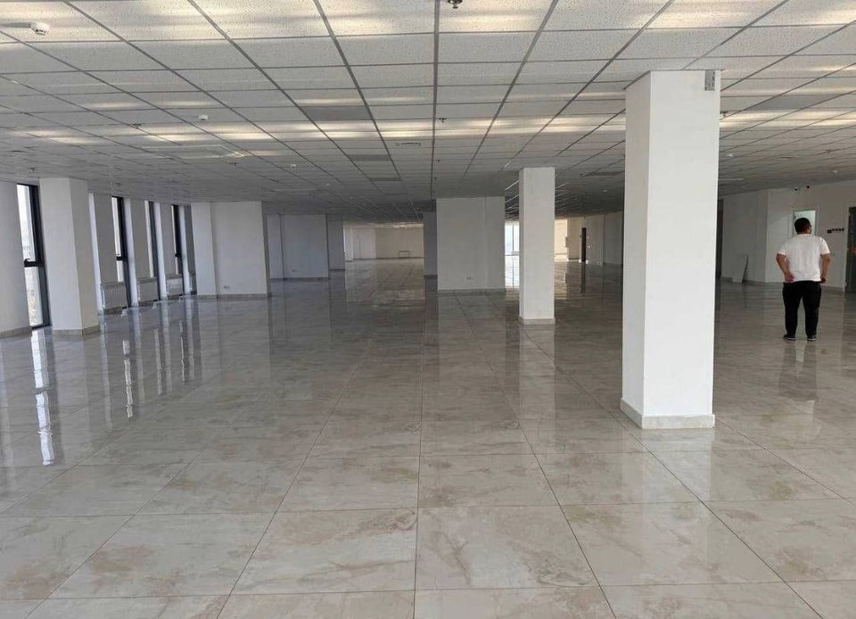 Commercial space for rent on Makhtumkuli Street