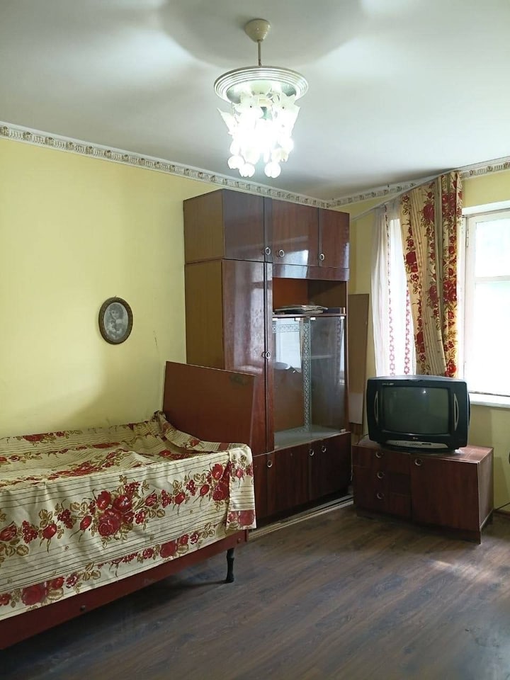 1/2/5 apartment for sale in a brick building