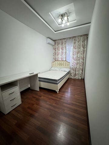 4-room apartment on Sadyk Azimov Street