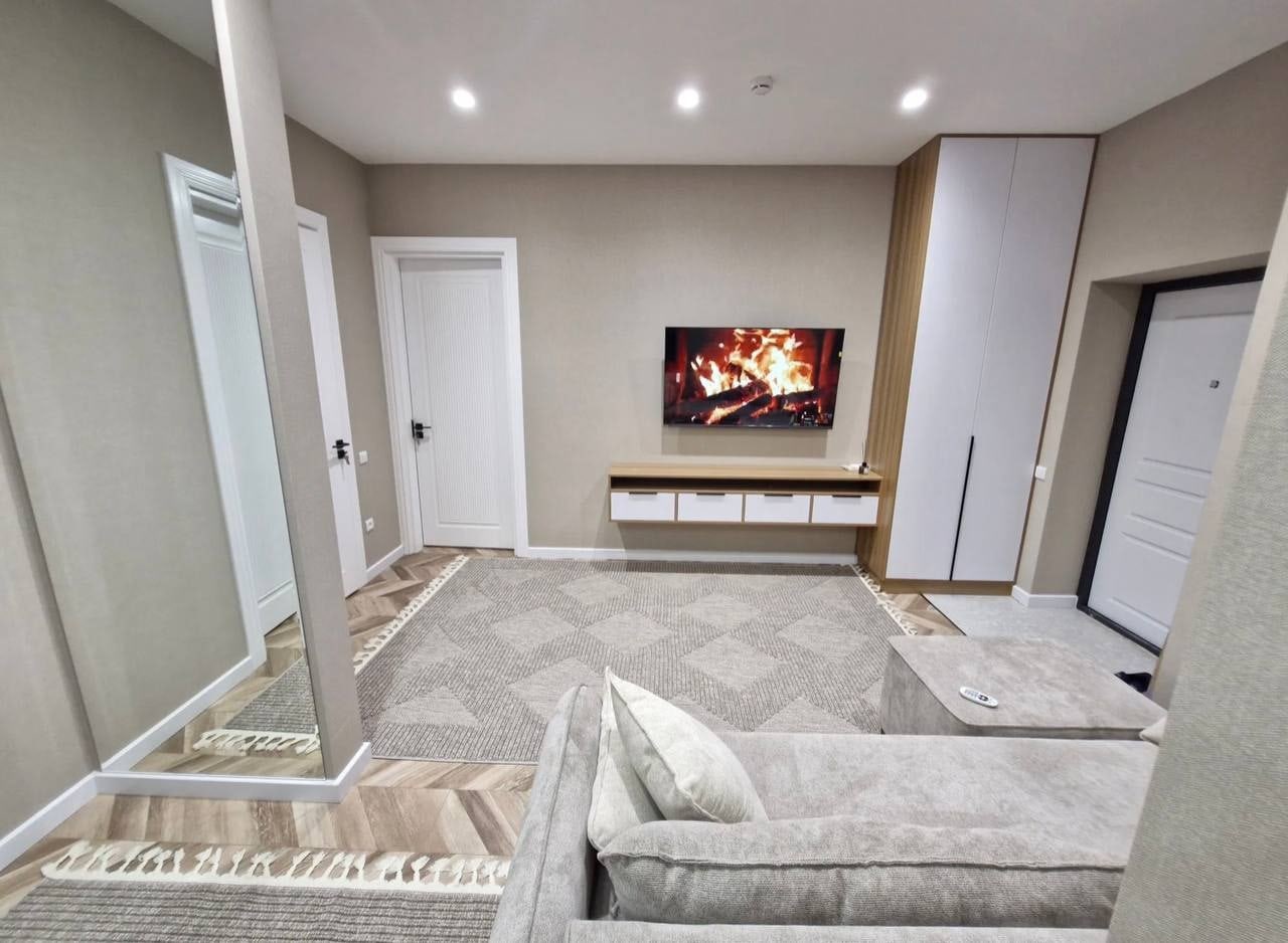 2-room apartment in Koh Ota Residential Complex, Shaykhantakhur district — buy an apartment in Tashkent on Nurafshon Street with new renovation