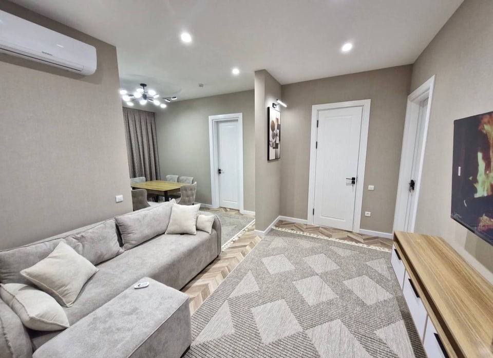 2-room apartment in Koh Ota Residential Complex, Shaykhantakhur district — buy an apartment in Tashkent on Nurafshon Street with new renovation