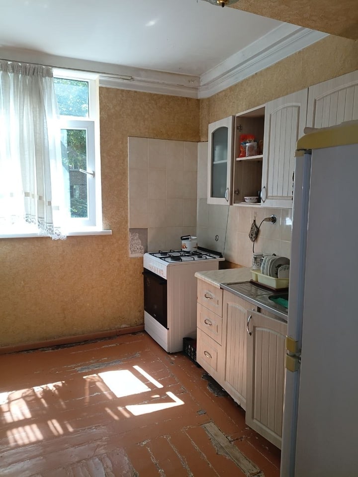Чиланзар 5 квартал 3х ком. квартира в кирпичном доме