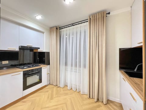 BIY 3-room apartment in a new building, Salom teahouse