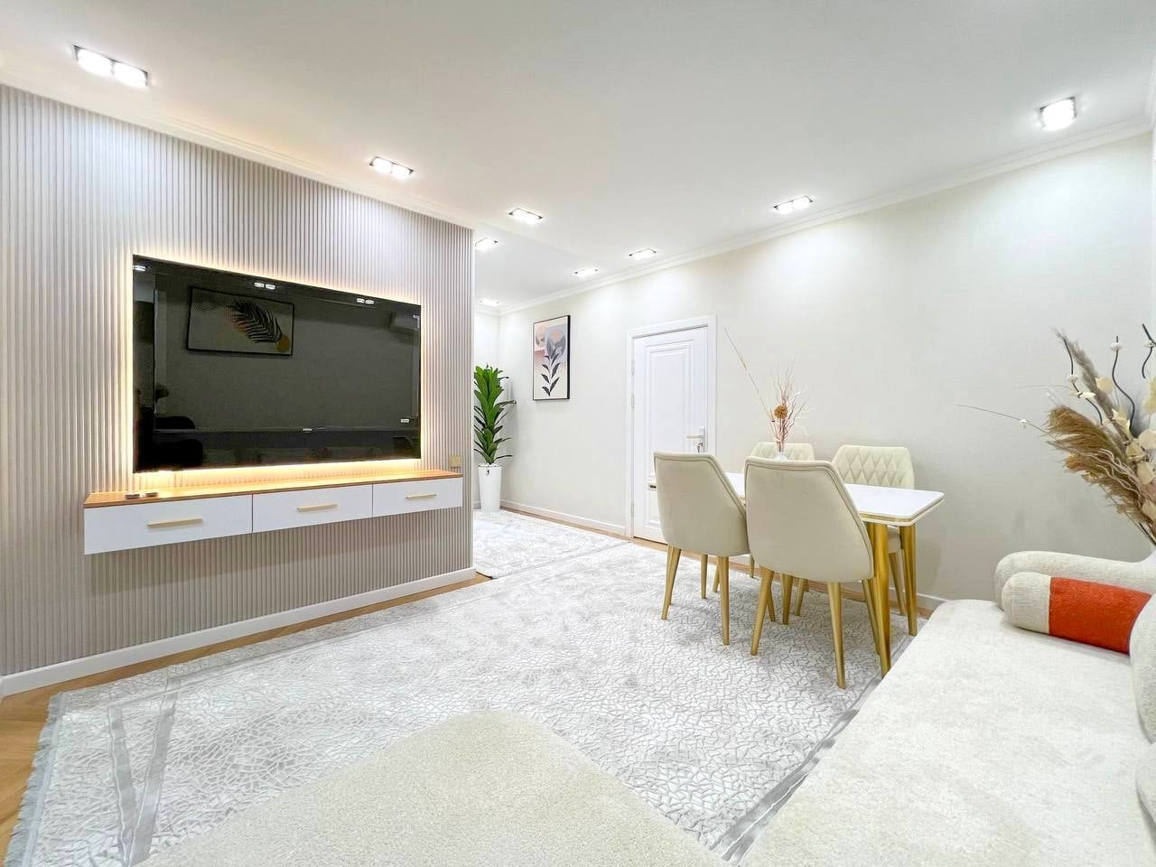 BIY 3-room apartment in a new building, Salom teahouse
