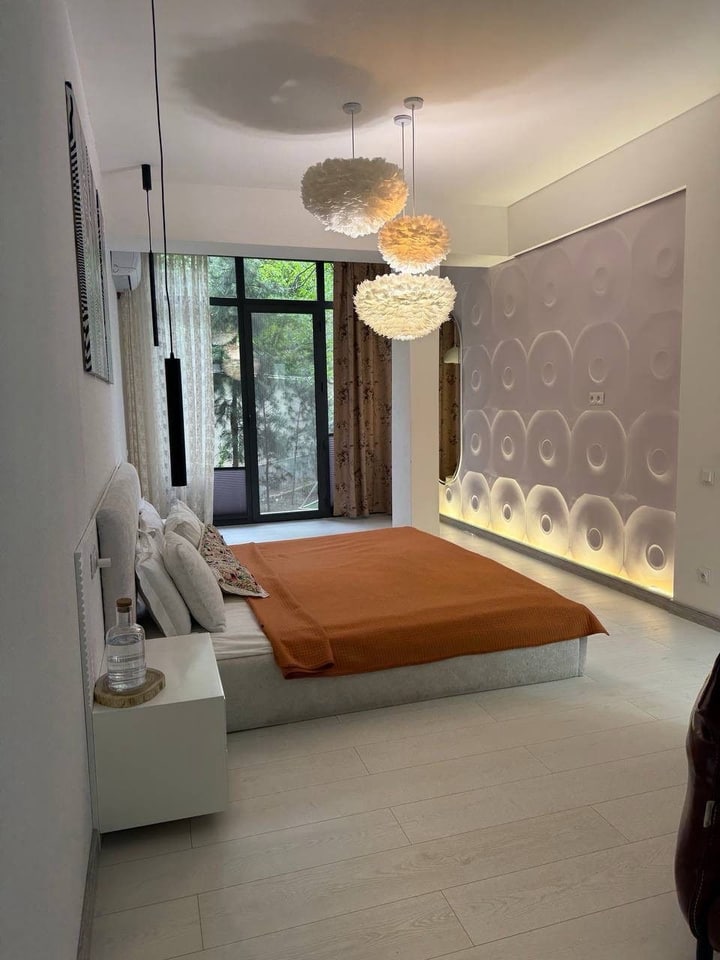 5-room apartment