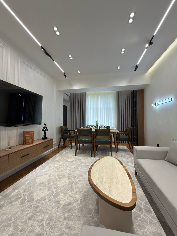 spacious 4-room apartment with a separate kitchen in the modern residential complex Poytaxt Residence