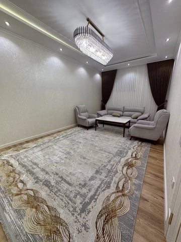 3-room apartment on the semi-basement floor