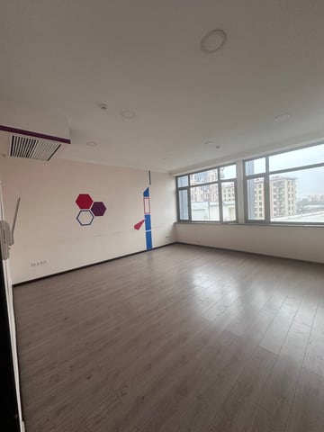 Premium commercial building for rent