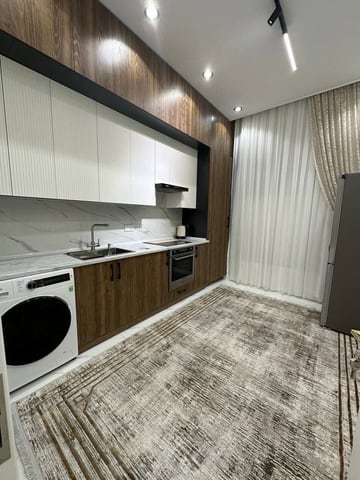 3-room apartment on the semi-basement floor