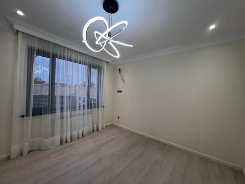 Yangi uy 250 m², 2,2 sotix yer maydoni, Mirzo Ulug'bek tumani