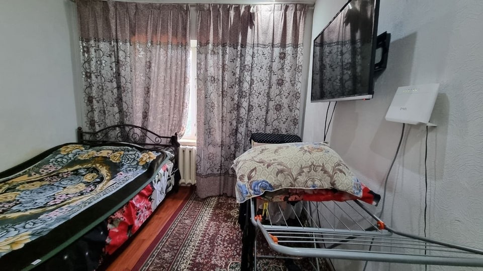 Продается своя квартира центре Ташкента метро Шахристан Юнусабаде 3/3/4 кирпичный