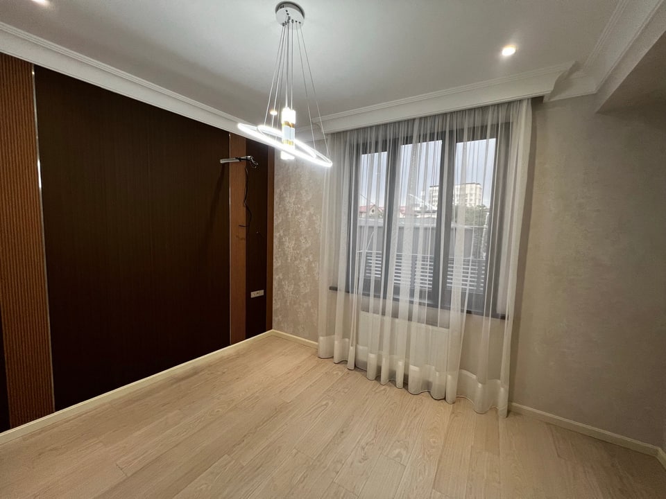 Yangi uy 250 m², 2,2 sotix yer maydoni, Mirzo Ulug'bek tumani