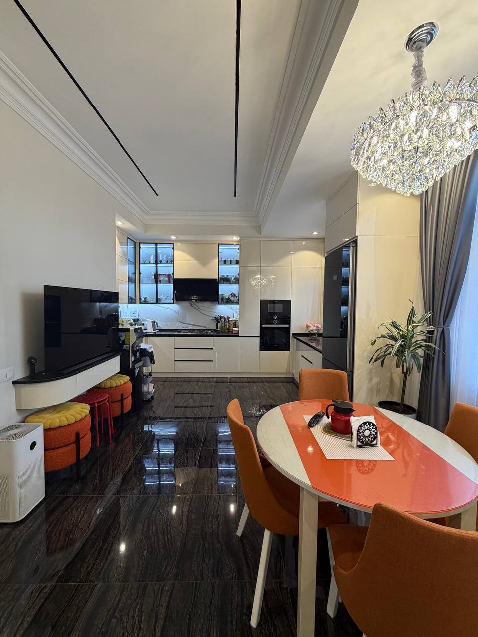 ПРОДАЁТСЯ ПРЕМИАЛЬНАЯ 4-КОМНАТНАЯ КВАРТИРА В ДАРХАНЕ