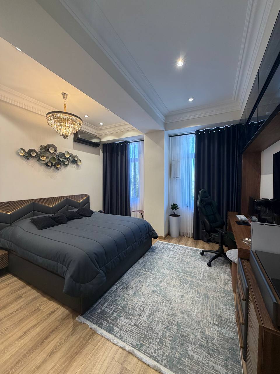 ПРОДАЁТСЯ ПРЕМИАЛЬНАЯ 4-КОМНАТНАЯ КВАРТИРА В ДАРХАНЕ