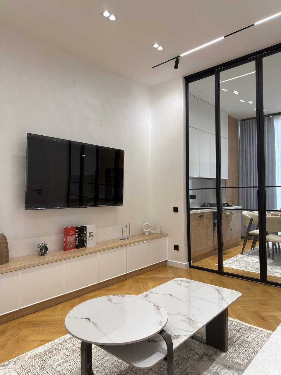 Продаётся квартира в ЖК Oq Saroy