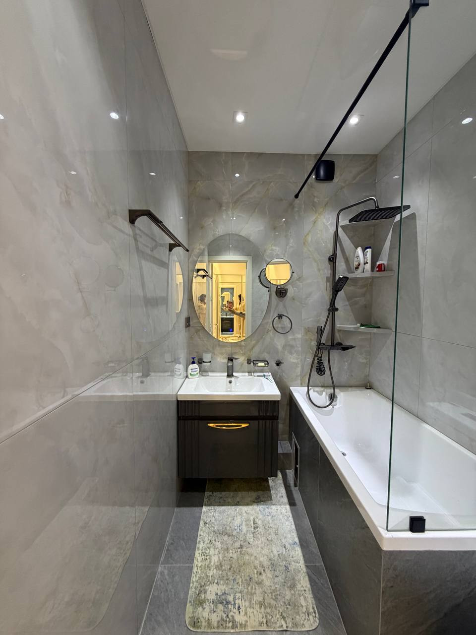 Продается просторная квартира ул. Элбек ряд с Инфинити