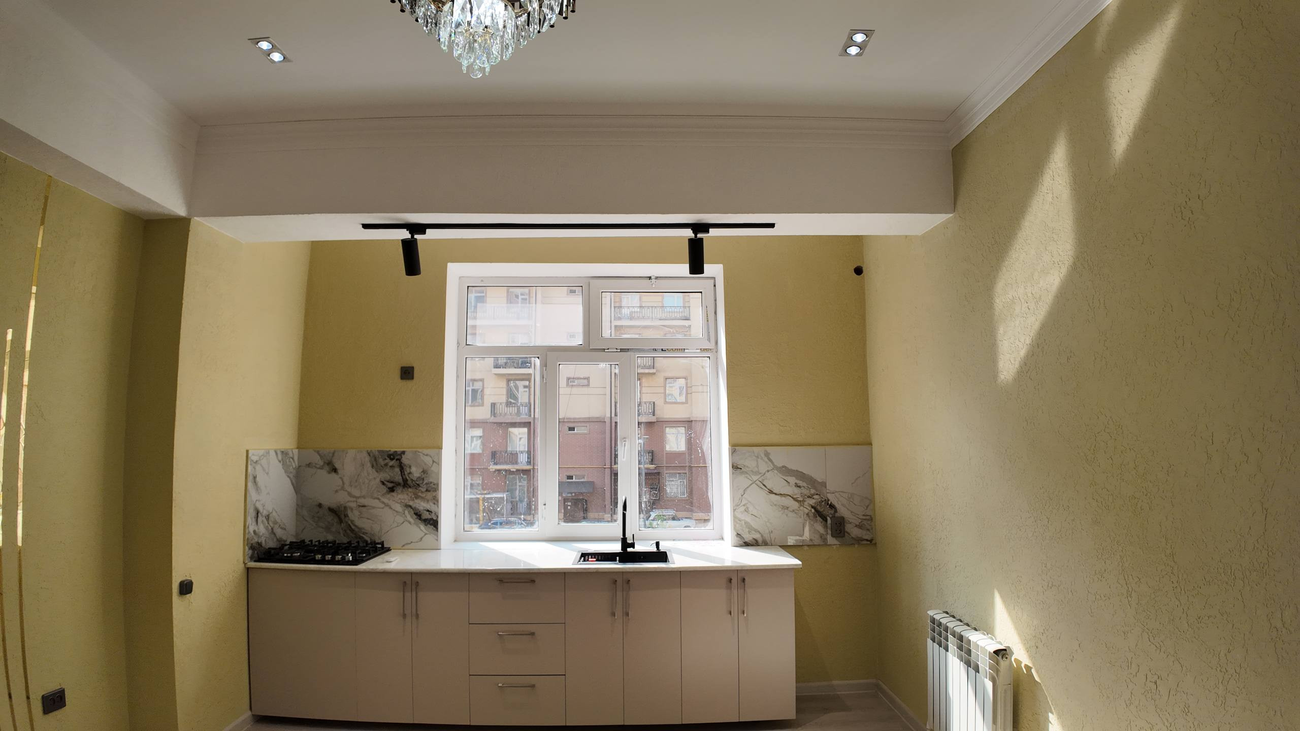 Продается 1-комнатная квартира в Asia House