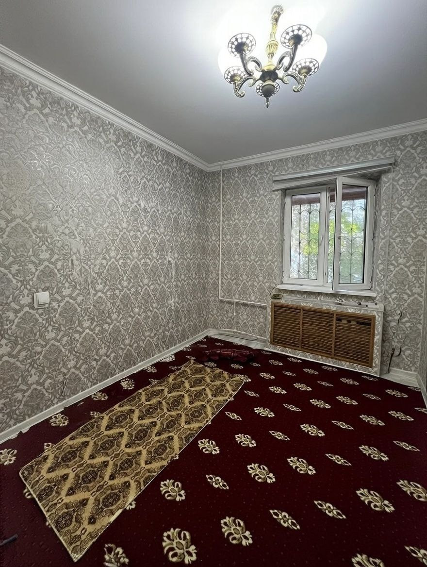 77 СЕРИЯ 2Х КОМНАТНАЯ НА 1 ЭТАЖЕ 11 КВАРТАЛ