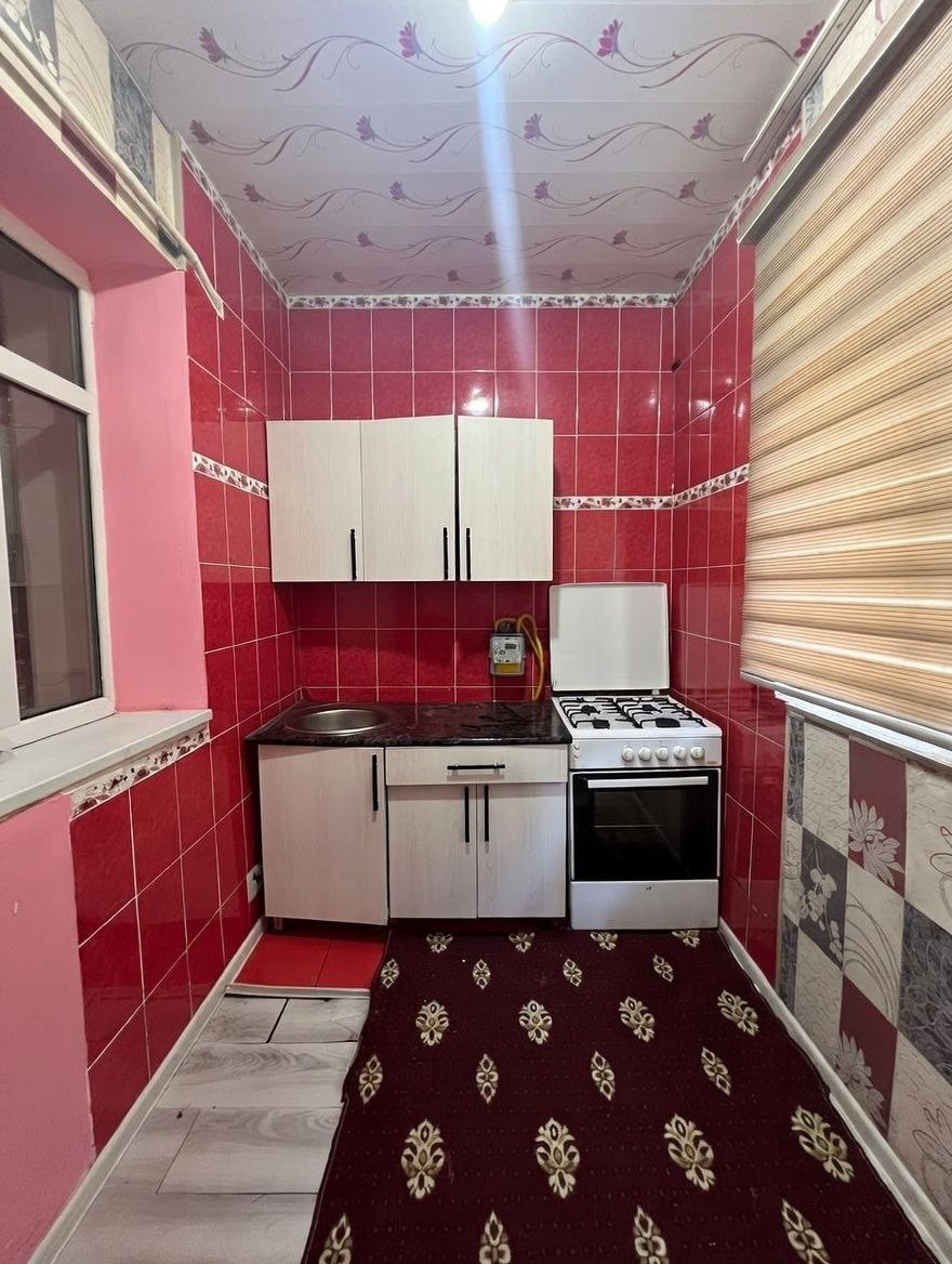 77 СЕРИЯ 2Х КОМНАТНАЯ НА 1 ЭТАЖЕ 11 КВАРТАЛ