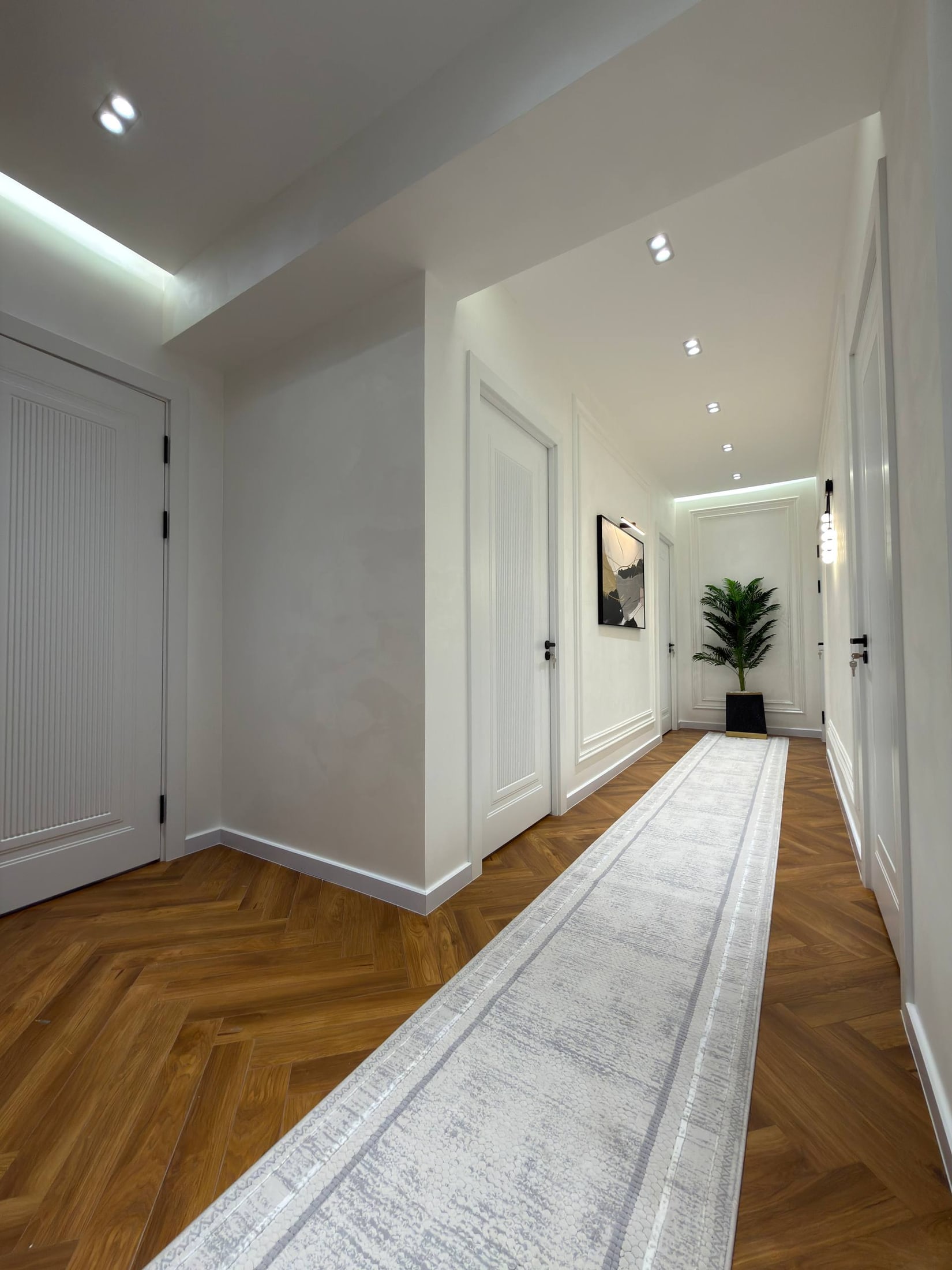 росторная 4-комнатная квартира с отдельной кухней в современном жилом комплексе Poytaxt Residence