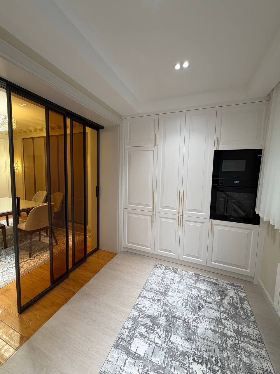 3-комнатная квартира на Ц-1, Мирзо-Улугбекский район — купить квартиру в Ташкенте с новым ремонтом и полной комплектацией