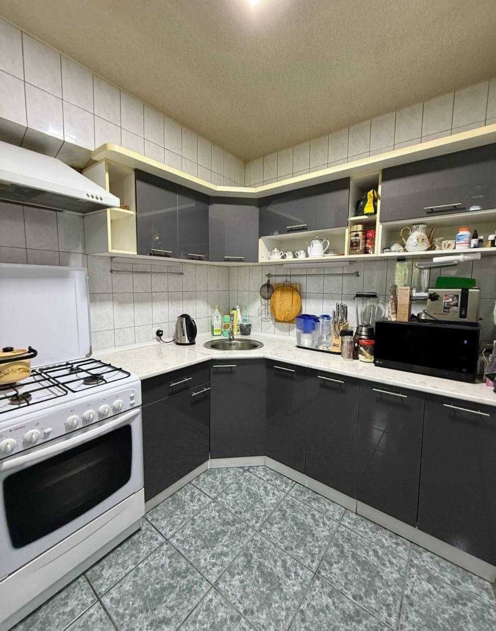 Ts6 3-room apartment with renovation