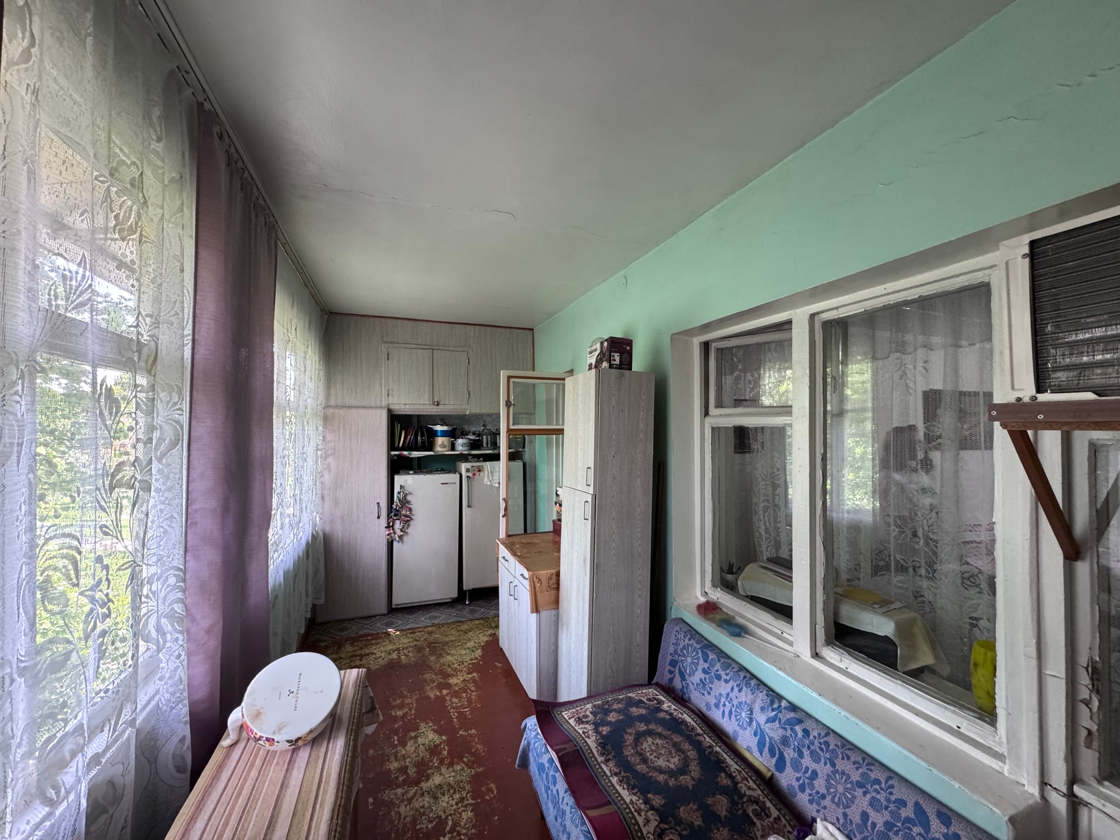 Yalangach 3/3/4 toza kvartira 65 kv.m. balkon 2x6 mo‘ljal Lakomativ parki