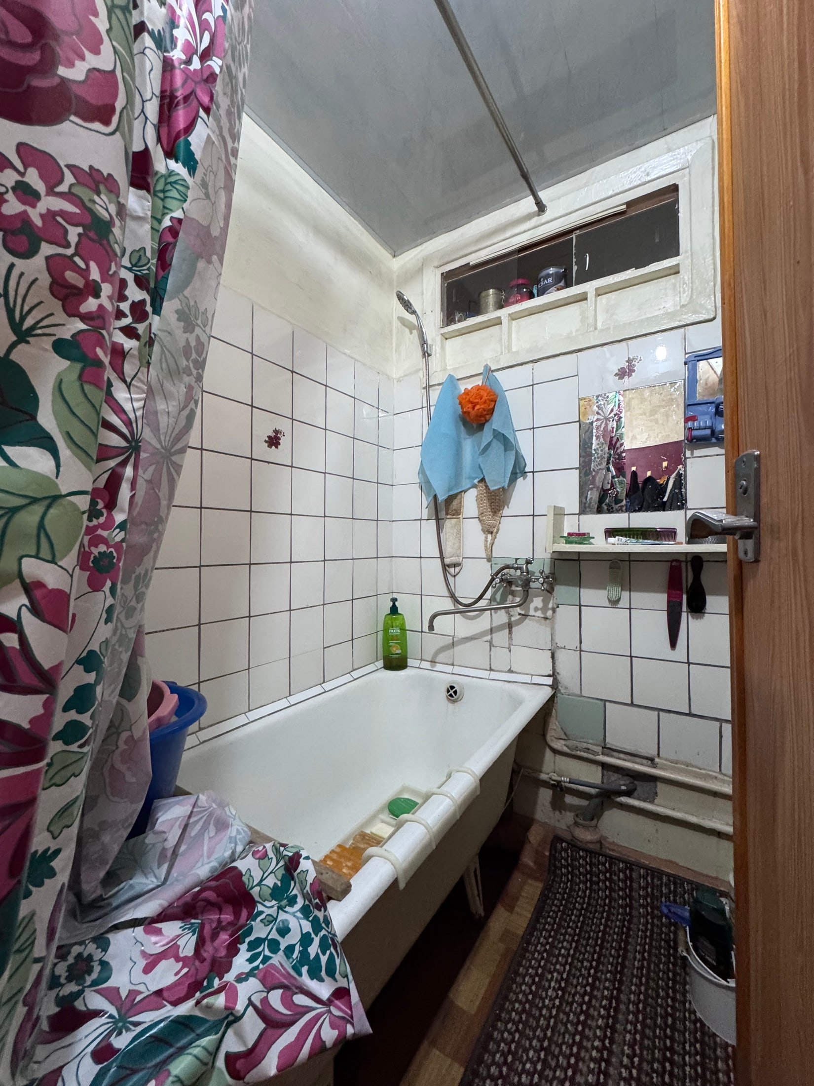 Yalangach 3/3/4 toza kvartira 65 kv.m. balkon 2x6 mo‘ljal Lakomativ parki