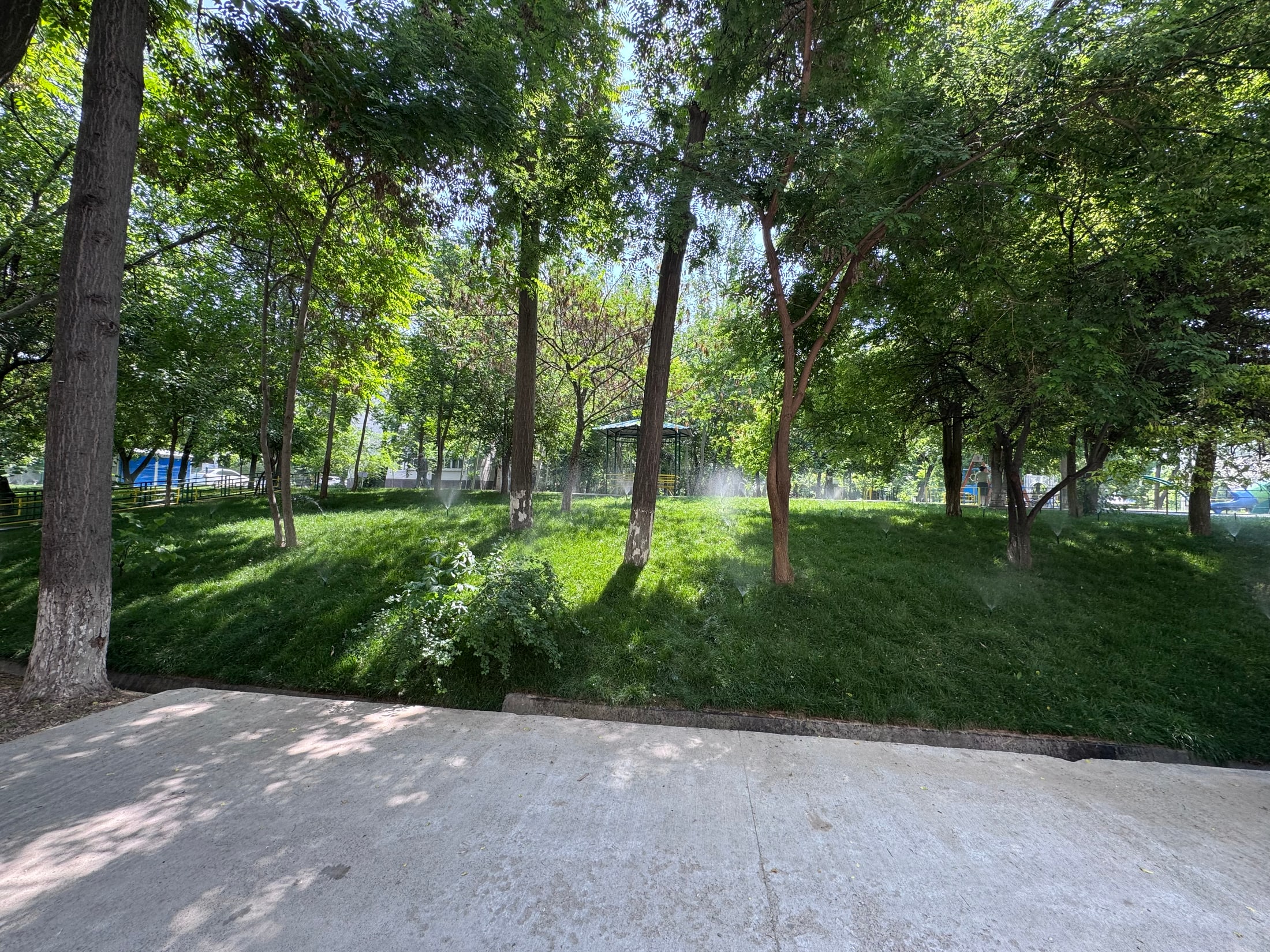 Yalangach 3/3/4 toza kvartira 65 kv.m. balkon 2x6 mo‘ljal Lakomativ parki