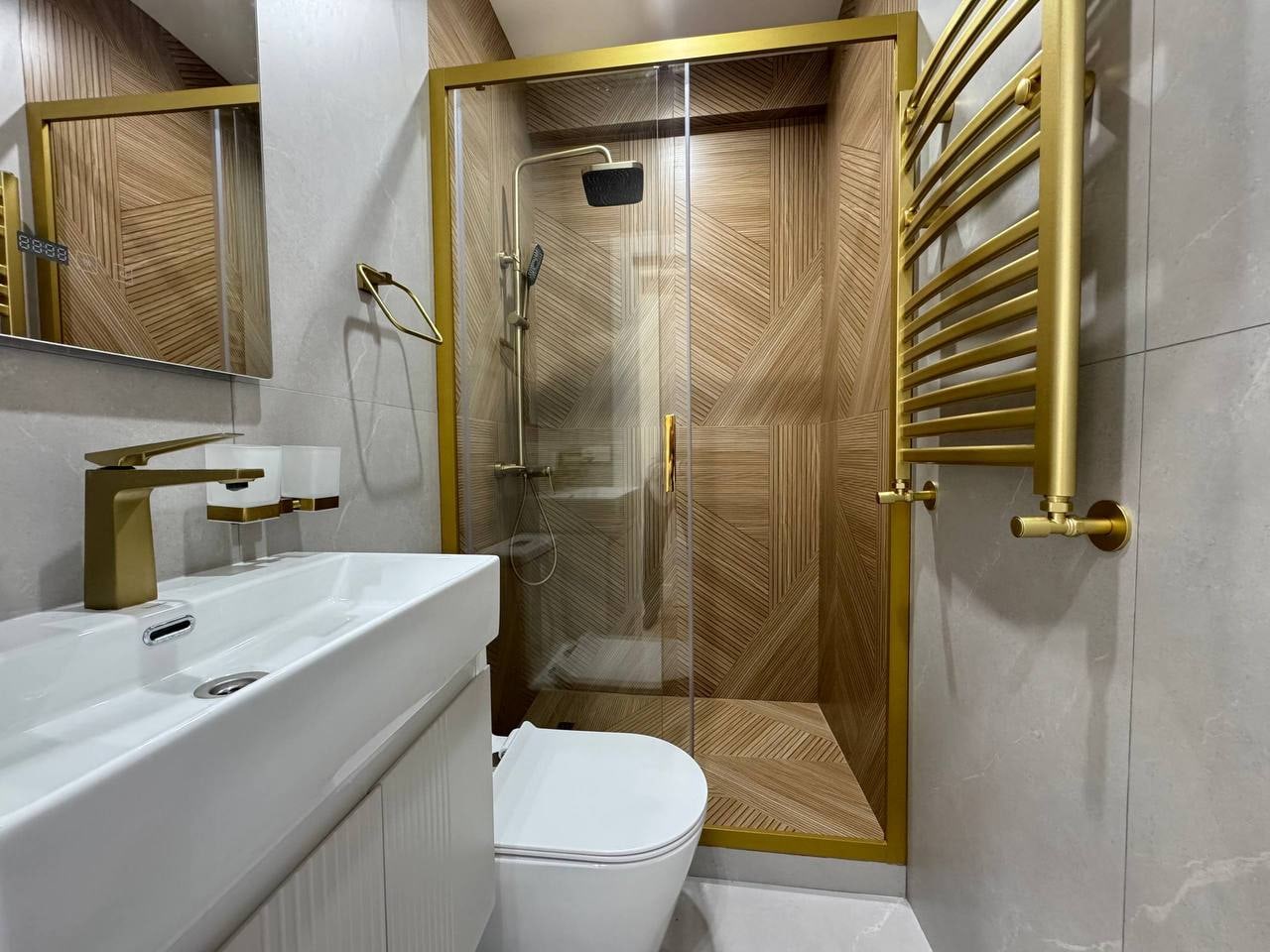 Poytaxt Residence turar-joy majmuasidagi 5 xonali kvartira (dupleks)