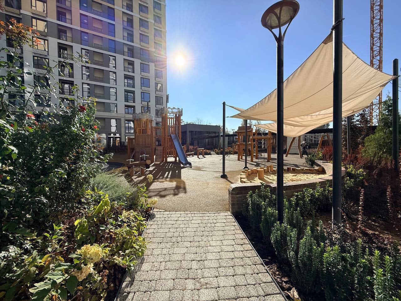 2-bedroom apartment in the Botanika Residential Complex