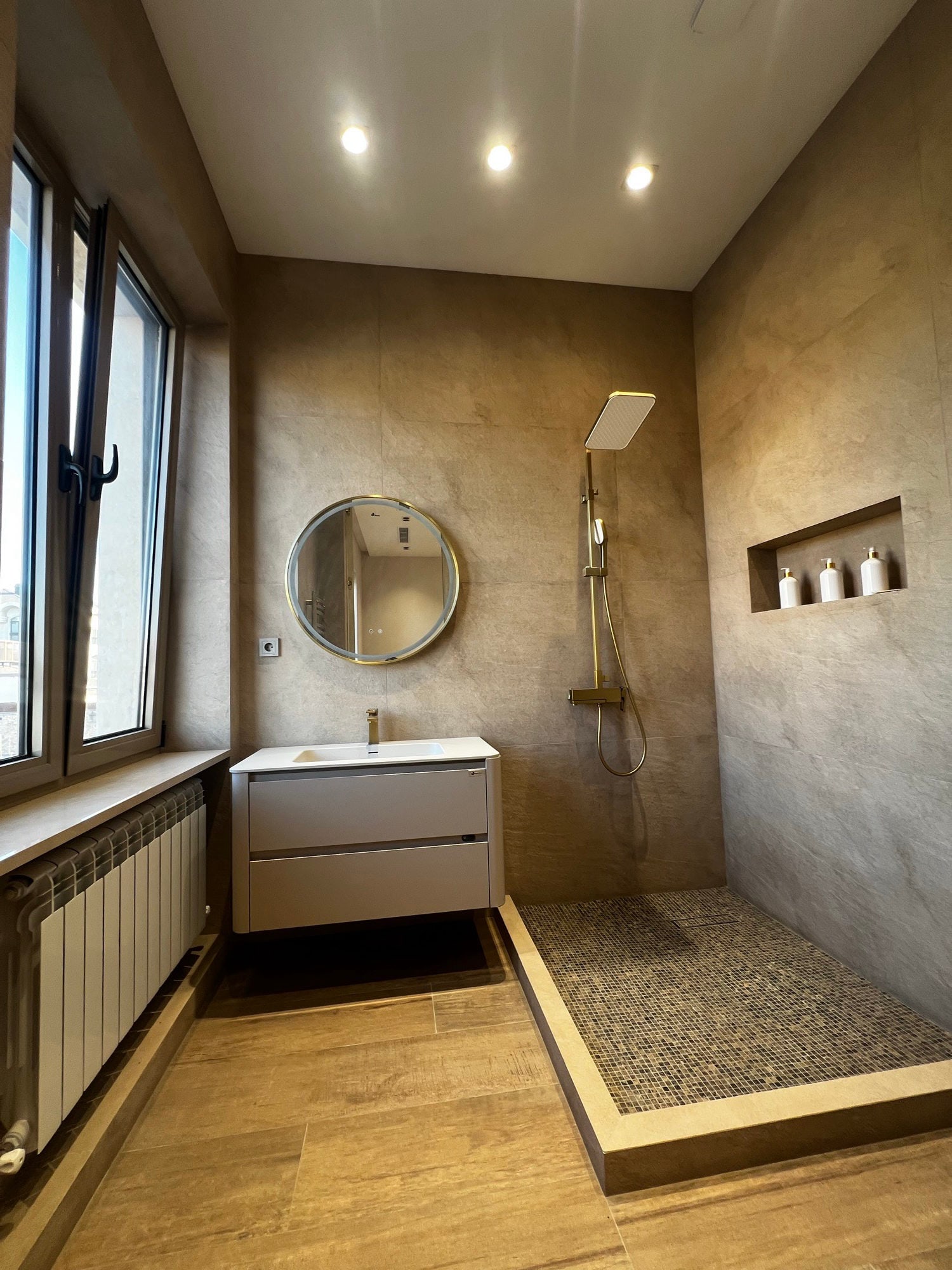 7-room house