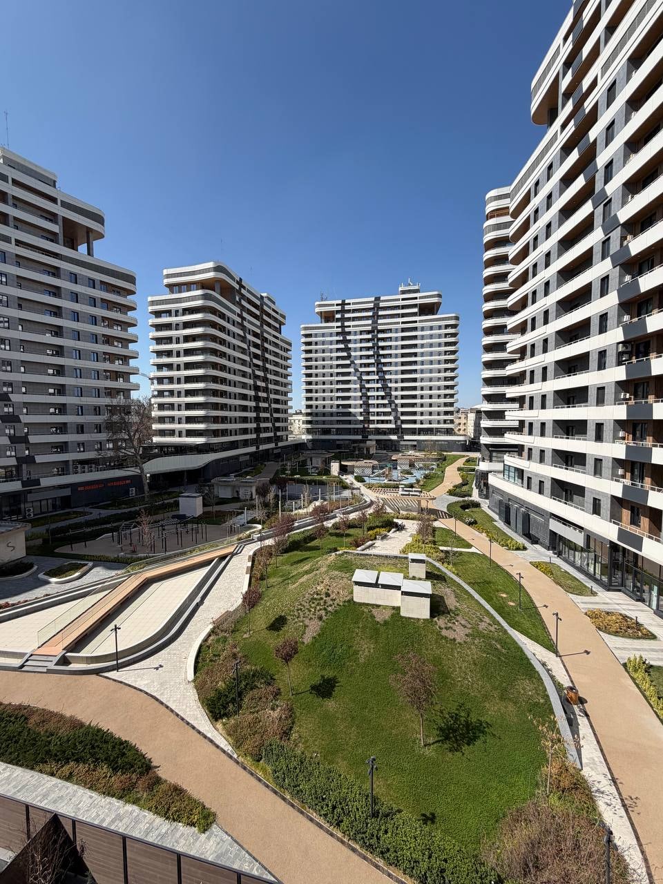 ПРОДАЕТСЯ 3-КОМНАТНОЙ КВАРТИРЫ В ЖК «INFINITY»