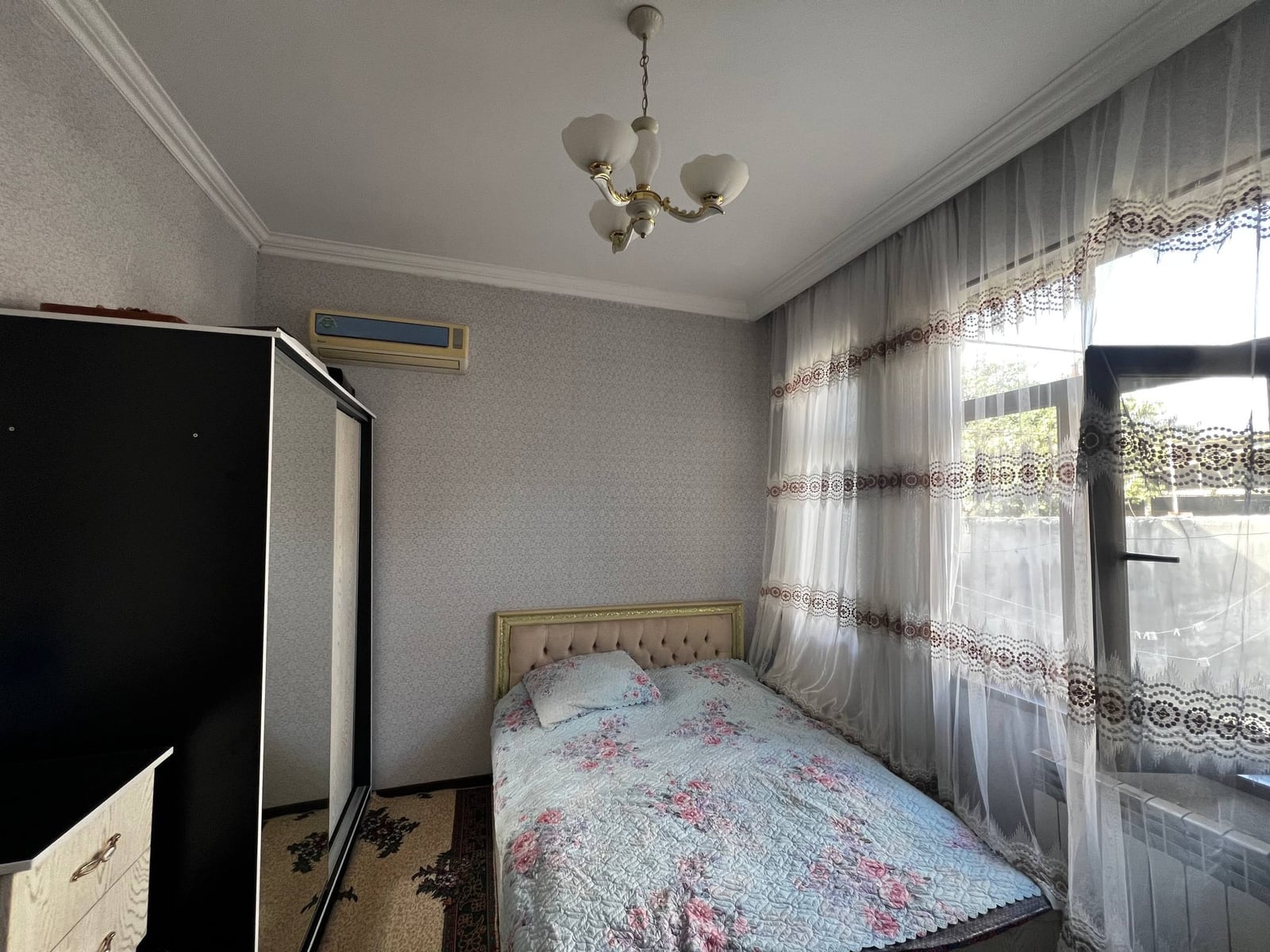 House — Mirzo Ulugbek district