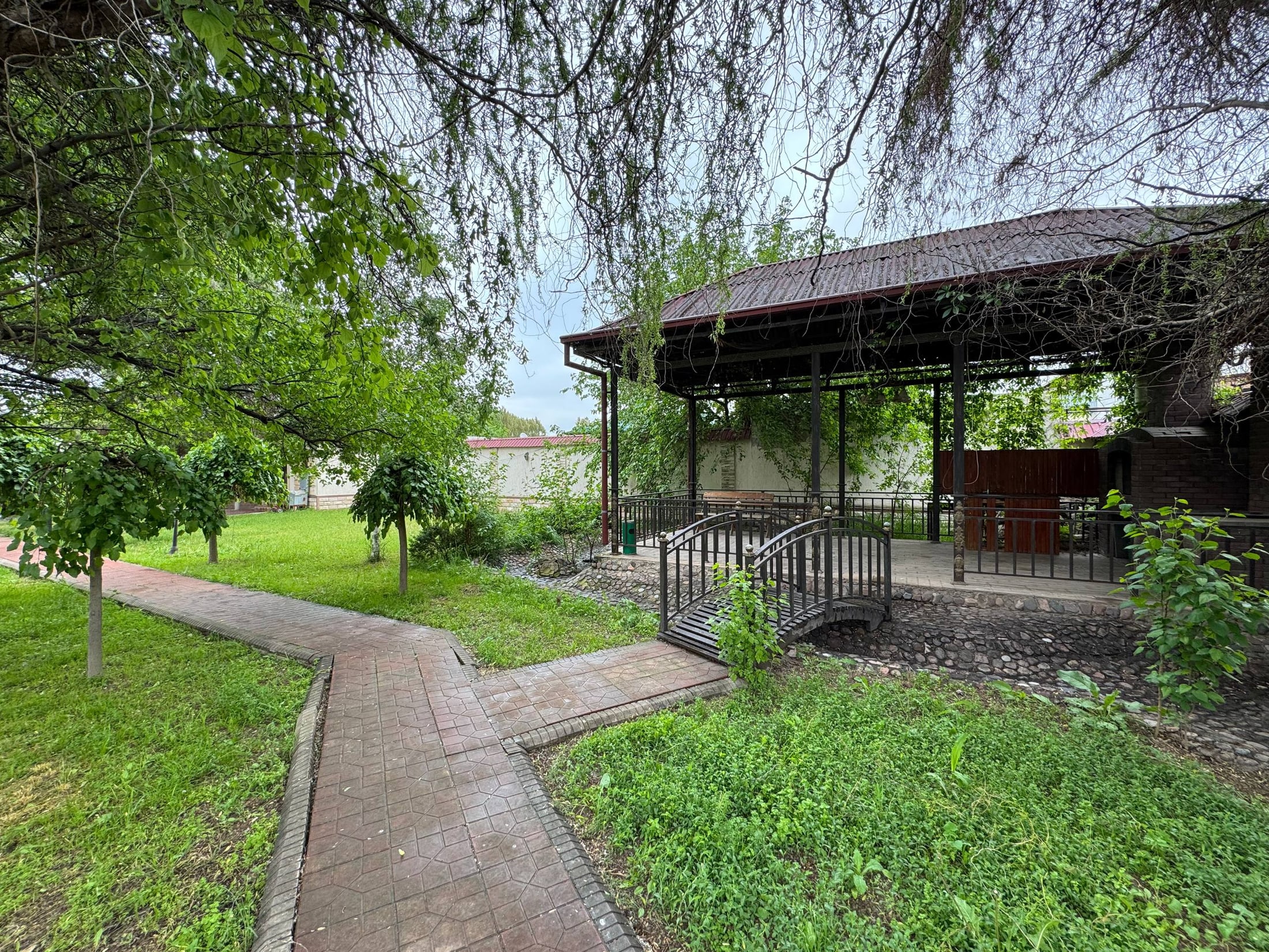 4-room house
