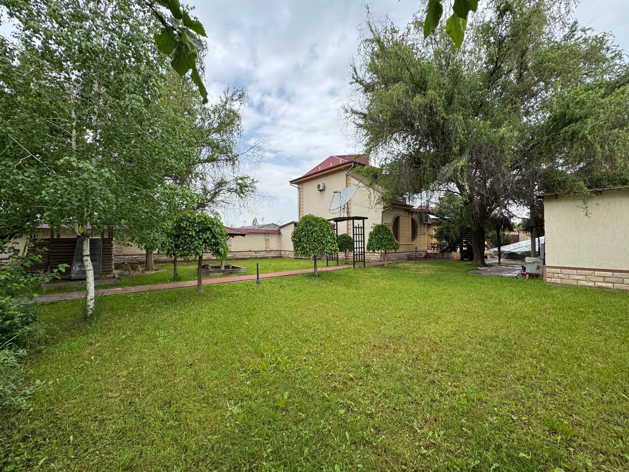 4-room house
