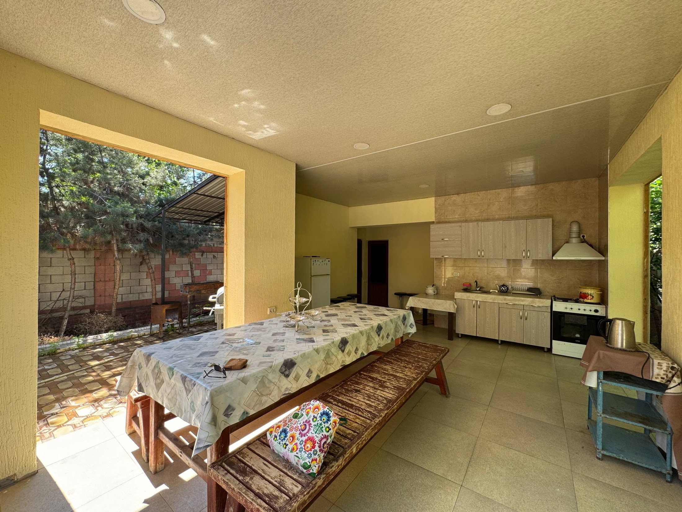 6-room house