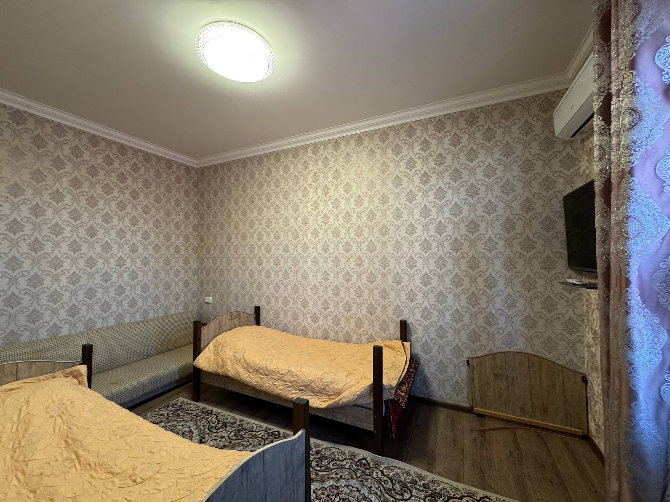 6-room house