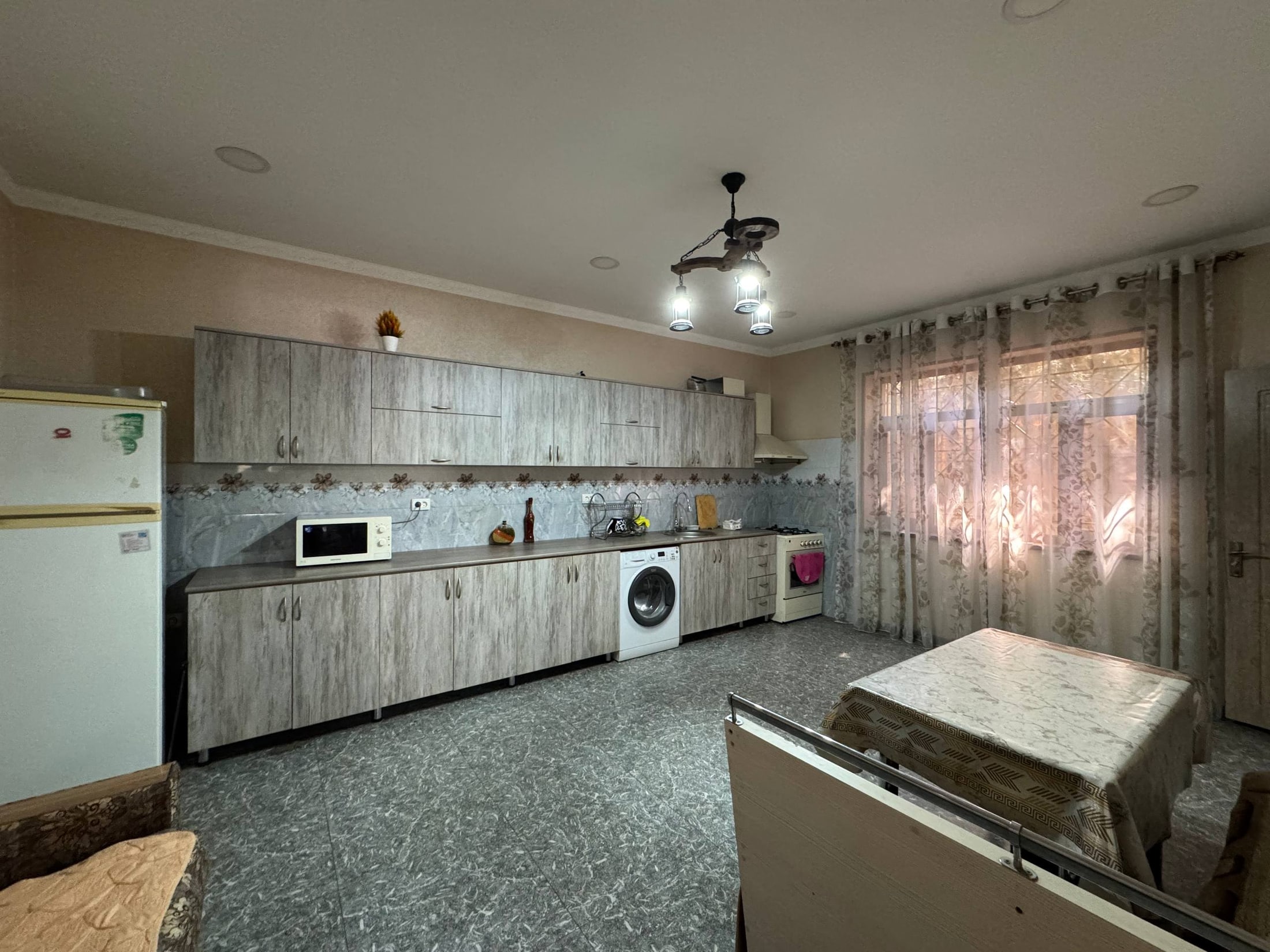 6-room house